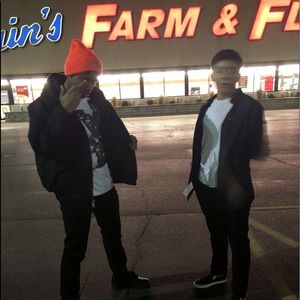 Meet your Posher, Cesar